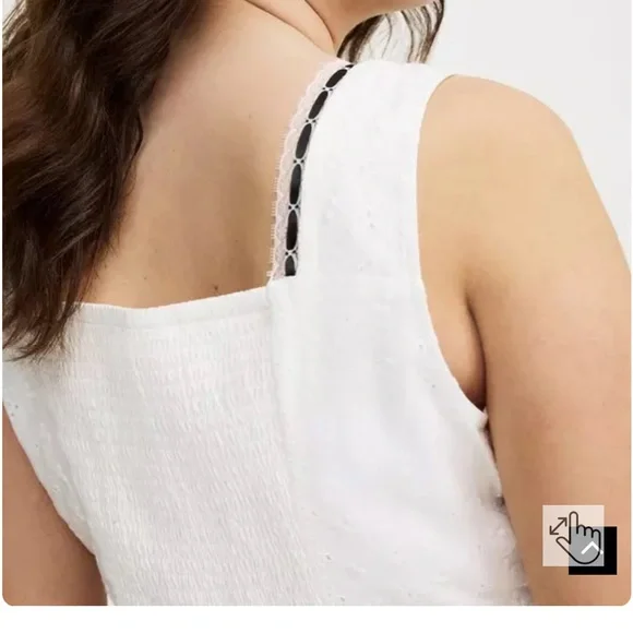 Torrid - Peplum Eyelet Top - size 2 - Picture 4 of 8